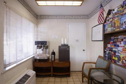 фото отеля Americas Best Value Inn Livermore