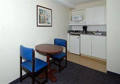 фото отеля Suburban Extended Stay Hotel East Louisville (Kentucky)