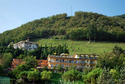 фото отеля Residence Terry Apartments Tremosine