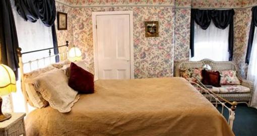 фото отеля Summer Cottage Inn