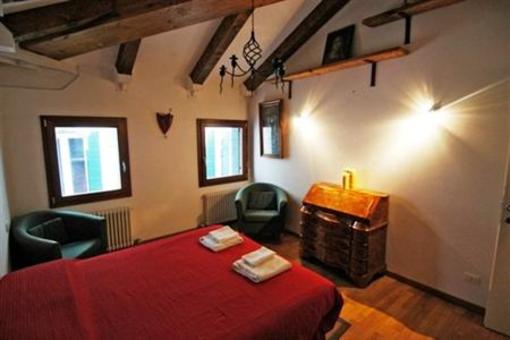 фото отеля Cosy Apartments Venice