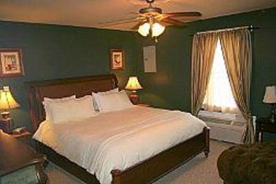фото отеля Kilmarnock Inn