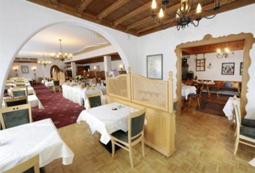 фото отеля Cresta Hotel
