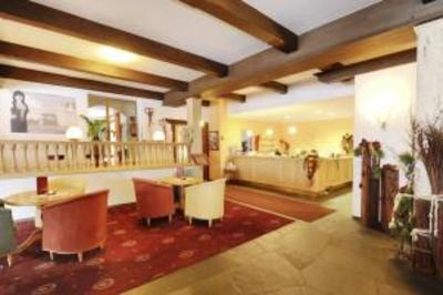 фото отеля Cresta Hotel