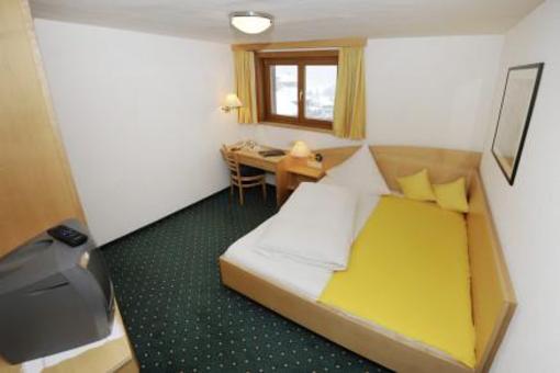 фото отеля Cresta Hotel