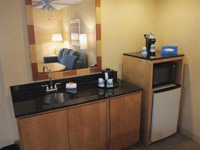 фото отеля La Quinta Inn & Suites Miami Lakes