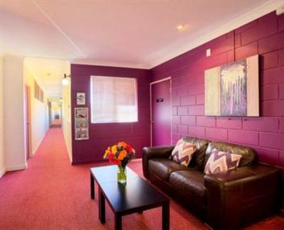 фото отеля Foreign Exchange Accommodation Beachside