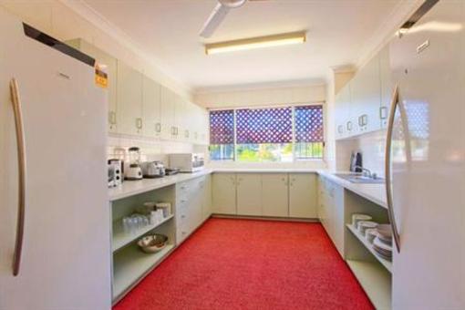 фото отеля Foreign Exchange Accommodation Beachside