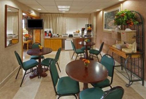 фото отеля Americas Best Value Inn and Suites Stockbridge Atlanta