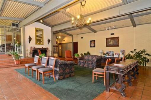 фото отеля Americas Best Value Inn Athens (Texas)