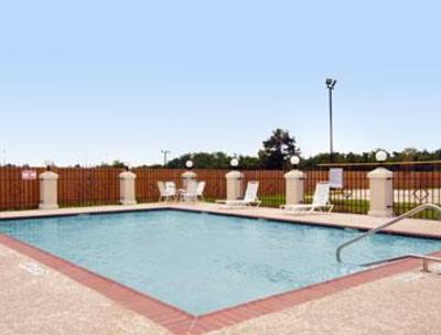 фото отеля Baymont Inn & Suites Beaumont