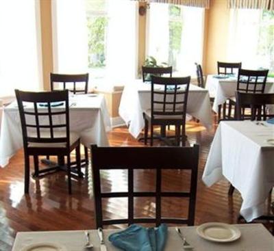 фото отеля Bluenose Lodge
