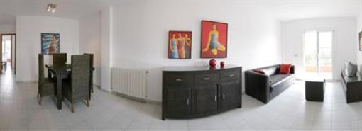 фото отеля Girona Apartments