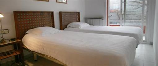 фото отеля Girona Apartments