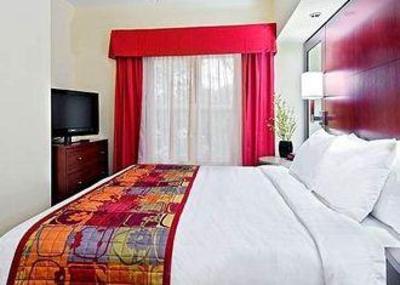 фото отеля Residence Inn Gainesville