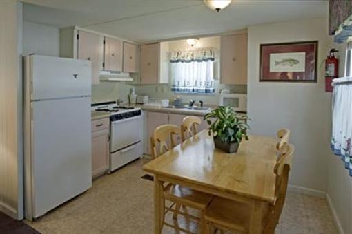 фото отеля Americas Best Value Inn & Suites - Chincoteague Island