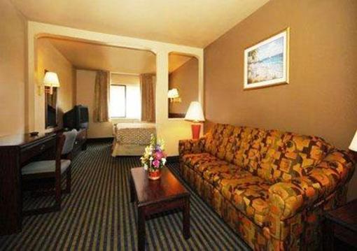 фото отеля Rodeway Inn & Suites Lake Havasu City
