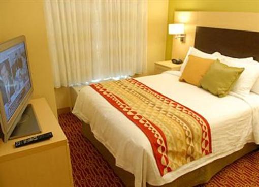 фото отеля TownePlace Suites North Dayton (Ohio)