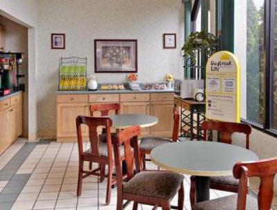 фото отеля Days Inn Hendersonville