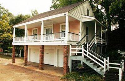 фото отеля The Briars Bed & Breakfast