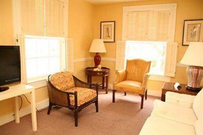 фото отеля The Briars Bed & Breakfast