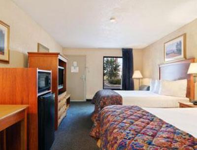 фото отеля Baymont Inn & Suites - Riverside Drive