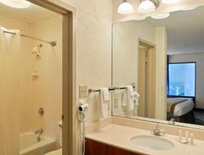 фото отеля Baymont Inn & Suites - Riverside Drive