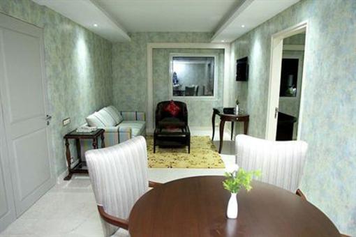 фото отеля Hotel De Sovrani
