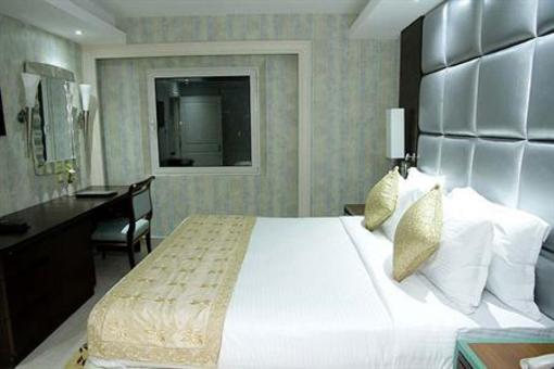 фото отеля Hotel De Sovrani