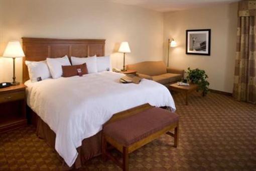фото отеля Hampton Inn & Suites Knoxville - Downtown