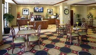 фото отеля Hampton Inn & Suites Knoxville - Downtown