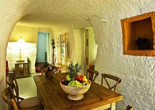 фото отеля Alojamientos Casas Cueva de Valtierra