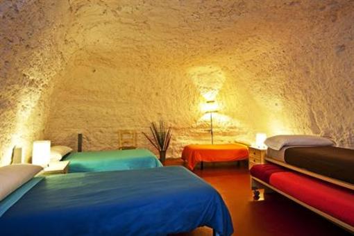 фото отеля Alojamientos Casas Cueva de Valtierra