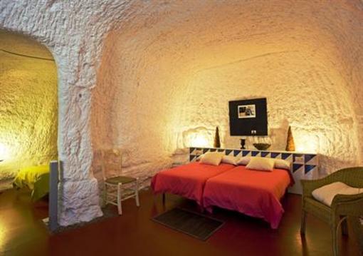 фото отеля Alojamientos Casas Cueva de Valtierra