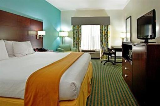 фото отеля Holiday Inn Express Hotel & Suites Picayune