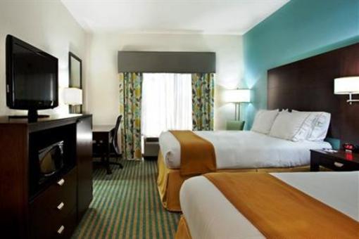фото отеля Holiday Inn Express Hotel & Suites Picayune