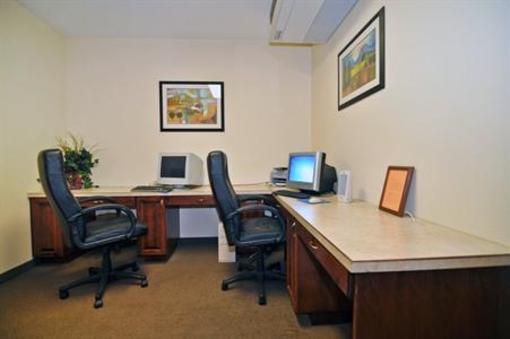 фото отеля BEST WESTERN Eagleridge Inn & Suites