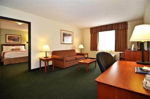 фото отеля BEST WESTERN Eagleridge Inn & Suites
