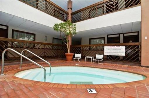фото отеля BEST WESTERN Plus Midway Hotel & Suites-Brookfield