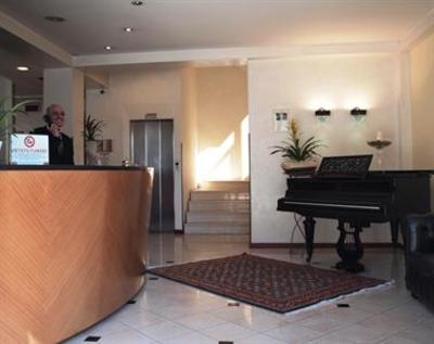 фото отеля Hotel Arcangelo Rimini