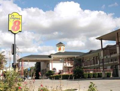 фото отеля Super 8 - New Braunfels, TX