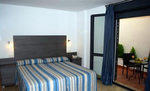 фото отеля Hotel Apartamentos Marina Luz Chipiona