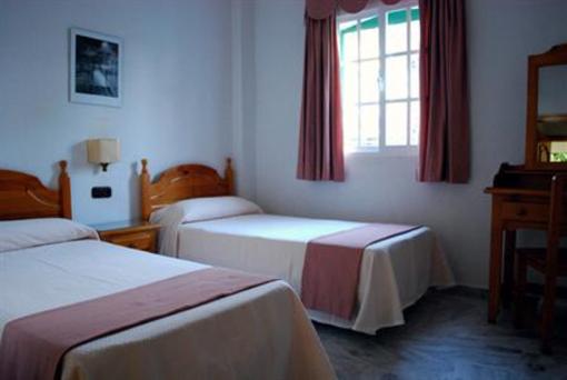 фото отеля Hotel Apartamentos Marina Luz Chipiona
