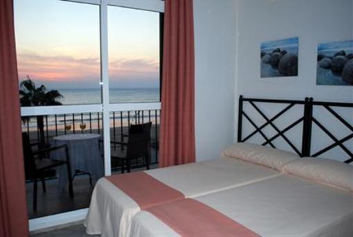 фото отеля Hotel Apartamentos Marina Luz Chipiona