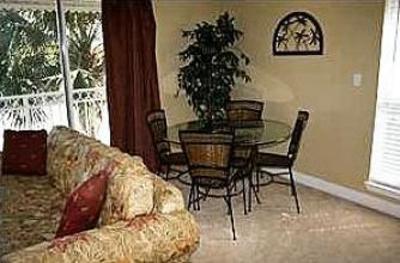 фото отеля ResortQuest Rentals at Nantucket Rainbow Cottages