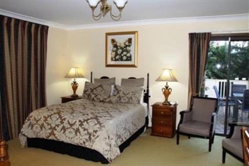 фото отеля Bathurst Heights B&B