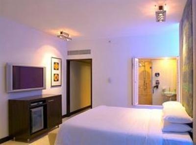 фото отеля Royal Orchid Hotel Bangalore