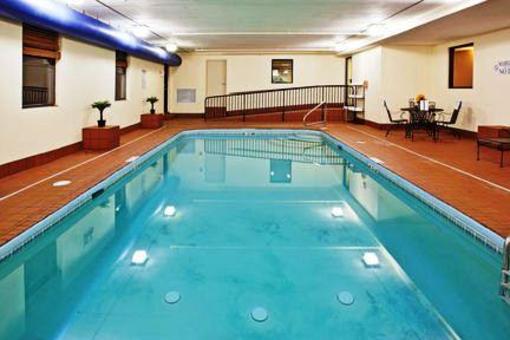 фото отеля Holiday Inn Express London I-70