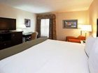 фото отеля Holiday Inn Express London I-70