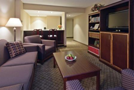 фото отеля Holiday Inn Hotel & Suites Cincinnati-Eastgate